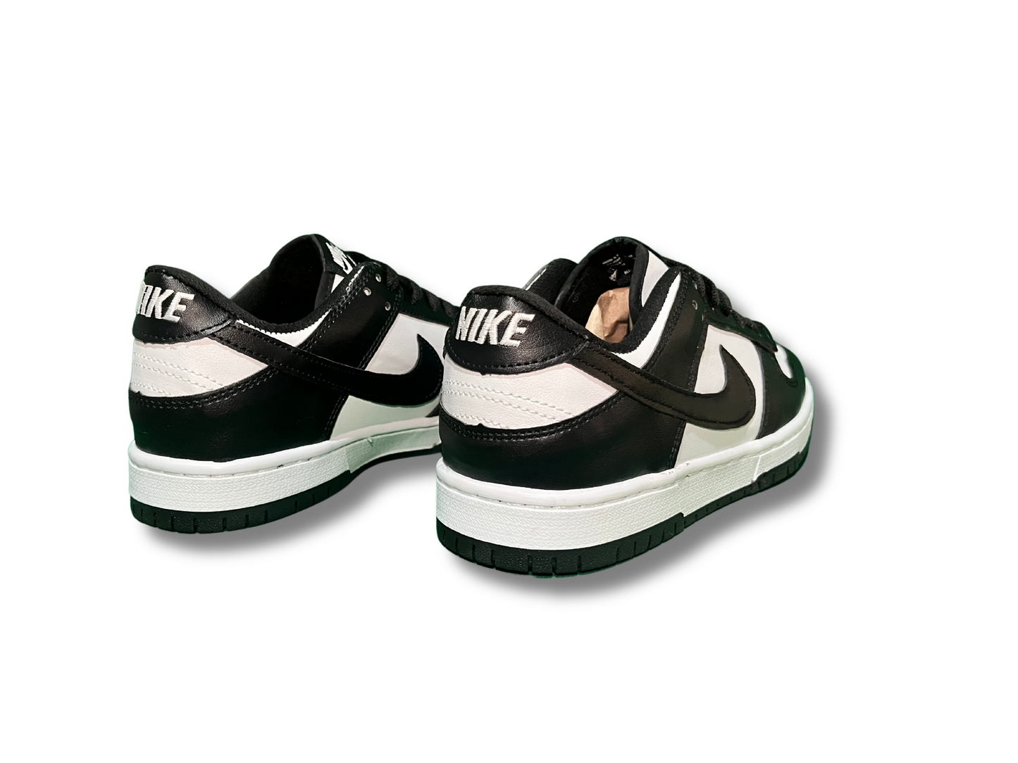 TENIS DUNK LOW PANDA 25/28.5